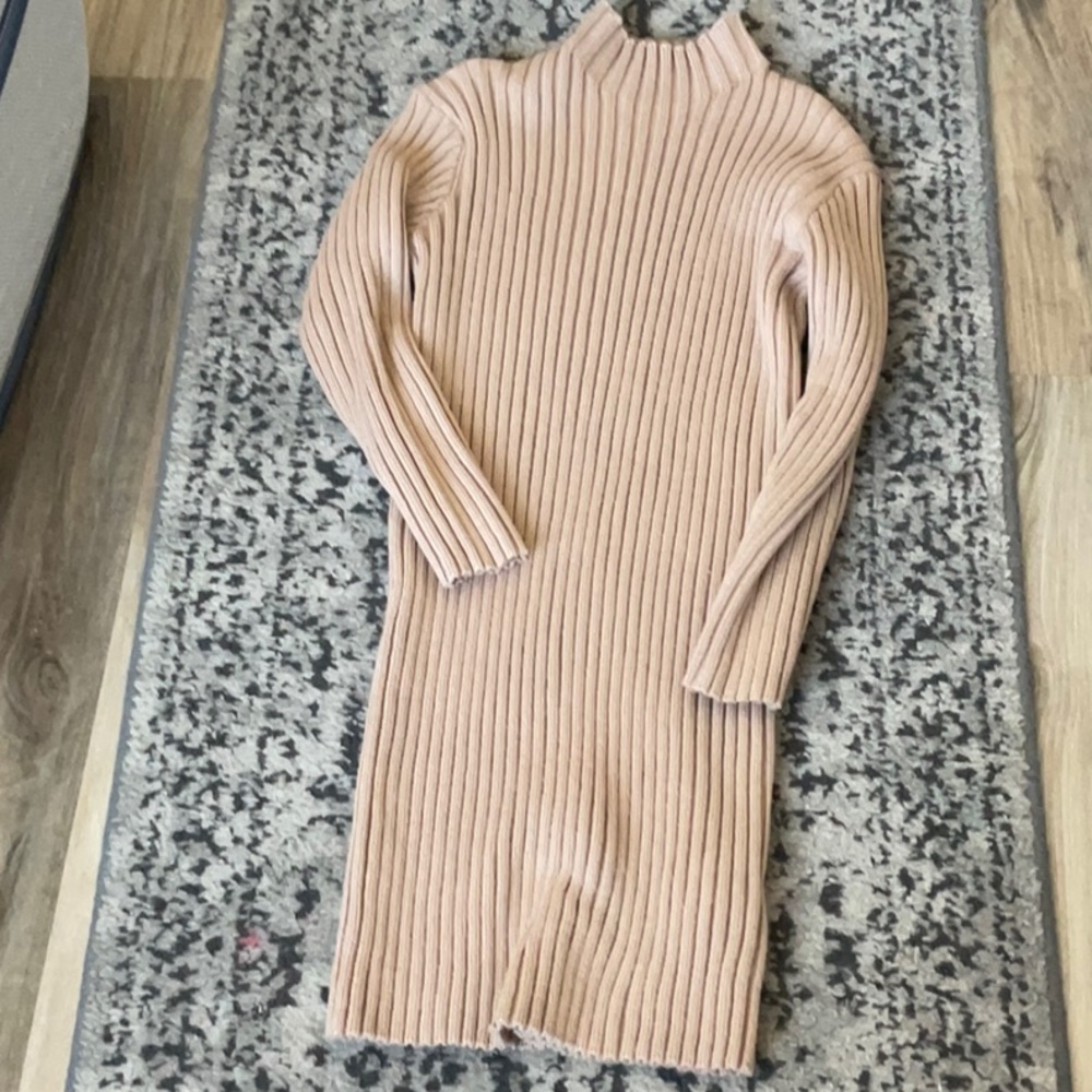 Brown ribbed sweater dress